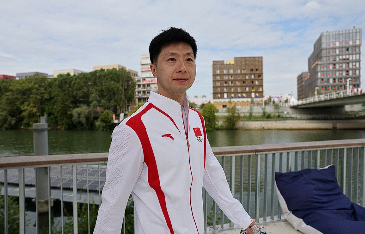 法国乒乓球队完胜奥地利乒乓球队，奥恰洛夫送出助攻的简单介绍