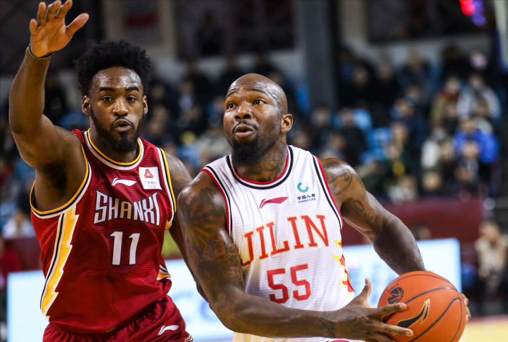 关于红蓝大战再度激战，胜者为王，实力对决的信息