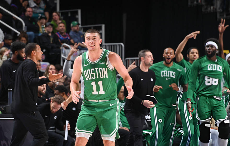 关于凯尔特人豪取胜利，逆转对手的信息