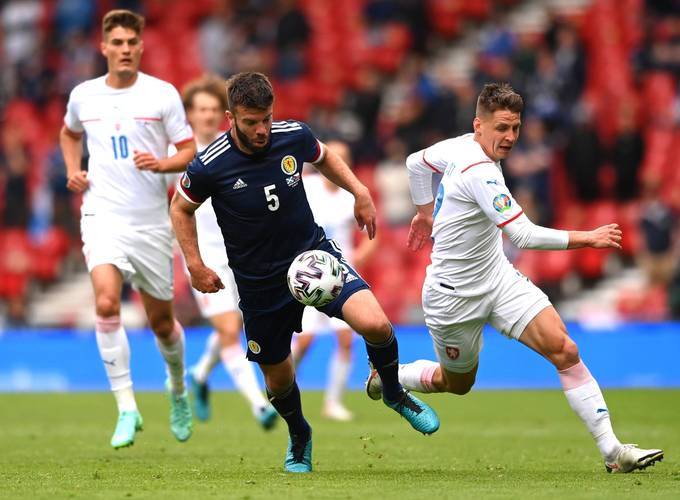 关于里尔客场大胜，法国联赛崭露头角的信息