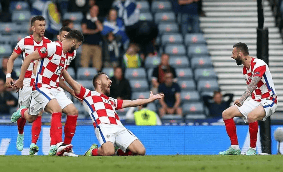 西班牙队将与克罗地亚队争夺胜利的简单介绍