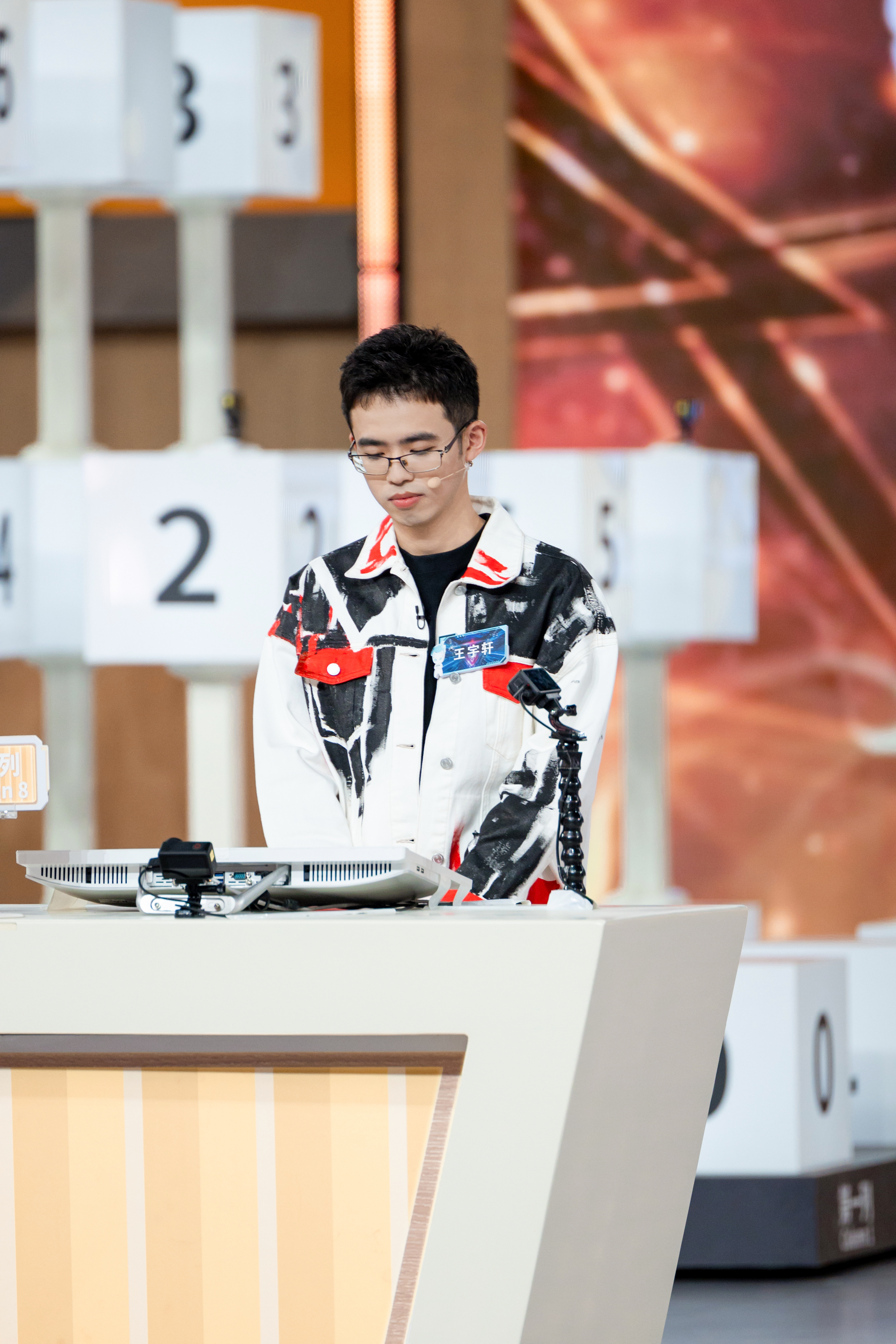 PG电子游戏-战无不胜！选手奋力拼搏最终登上巅峰的简单介绍