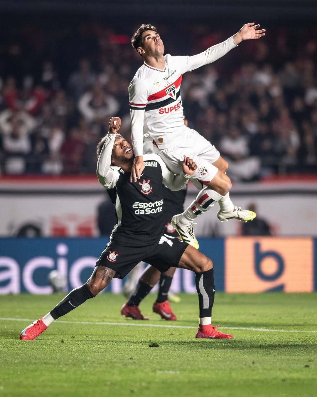 PG平台-球员梦幻进球，比赛情节扣人心弦