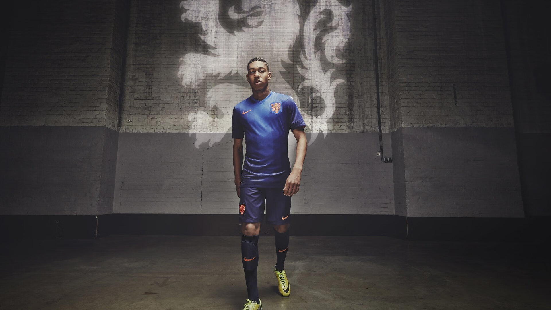 奥运周期关键战,拉什福德接管比赛,荷兰一波带走苏格兰的战术启示